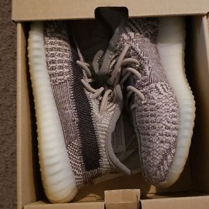 Kids Yeezy 350 11.5